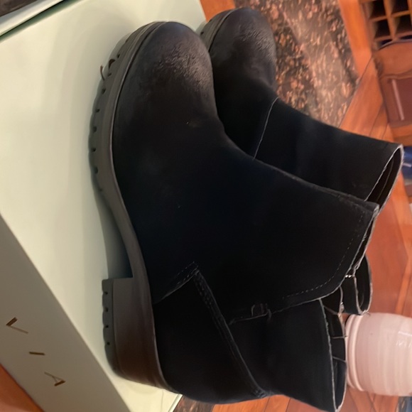 Salvia Chi hydra suede booties size 40 - Picture 4 of 4